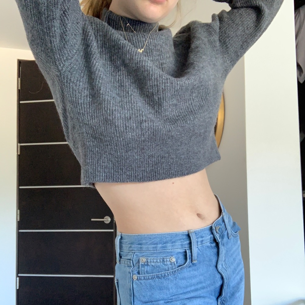 SUUUPER SOFT GREY TURTLE NECK SWEATER